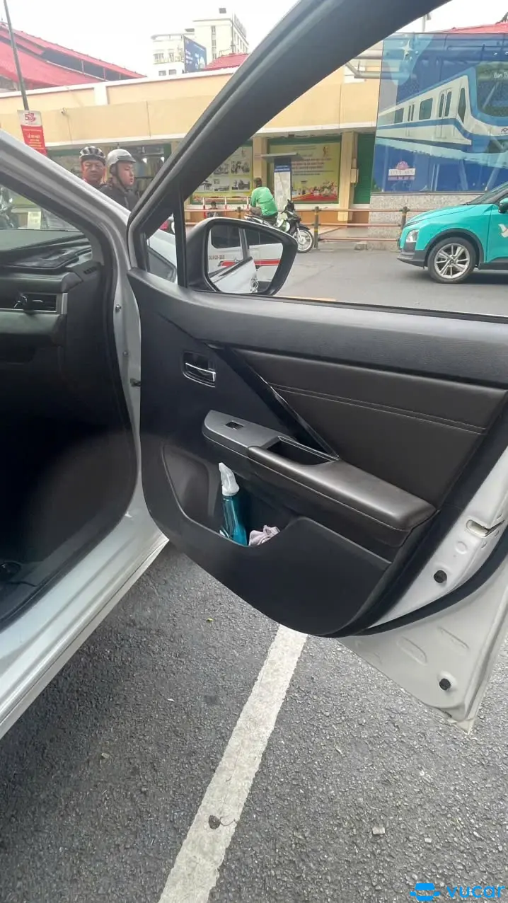 Mitsubishi Xpander 1.5 AT 2023 - Nội thất 6