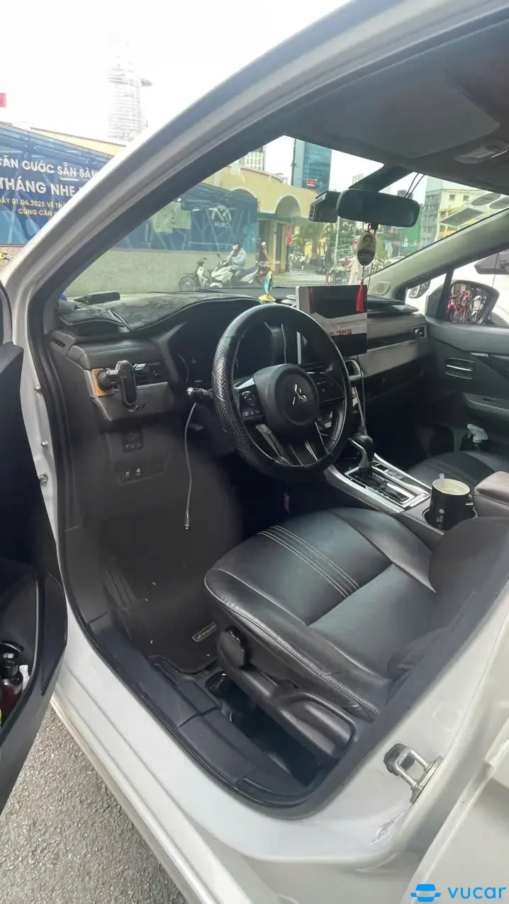 Mitsubishi Xpander 1.5 AT 2023 - Nội thất 8