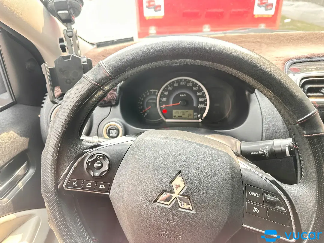 Mitsubishi Attrage 1.2 CVT 2016 - Nội thất 6