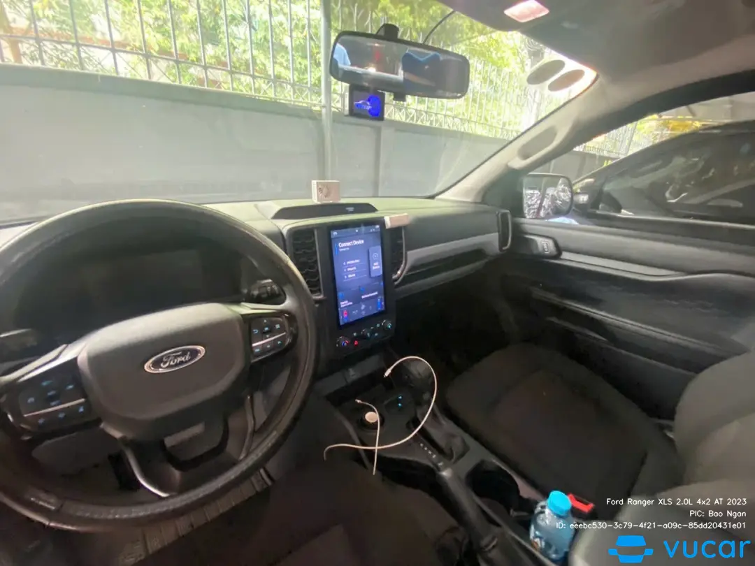 Ford Ranger XLS 2.0L 4x2 AT 2023 - Nội thất 1