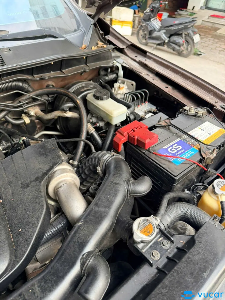 Nissan Navara SL 2.5 MT 4WD 2016 - Khoang động cơ 3