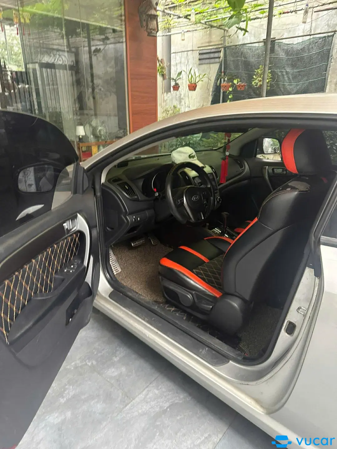 Kia Koup 2 cửa 2009  - Nội thất 2