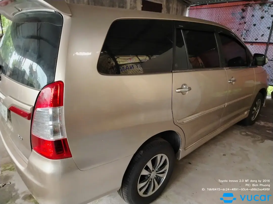 Toyota Innova 2.0 MT 2016 - Ngoại thất 3