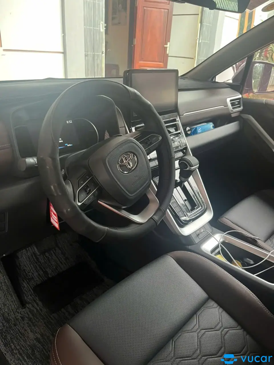 Toyota Innova CROSS V 2026 - Nội thất 1