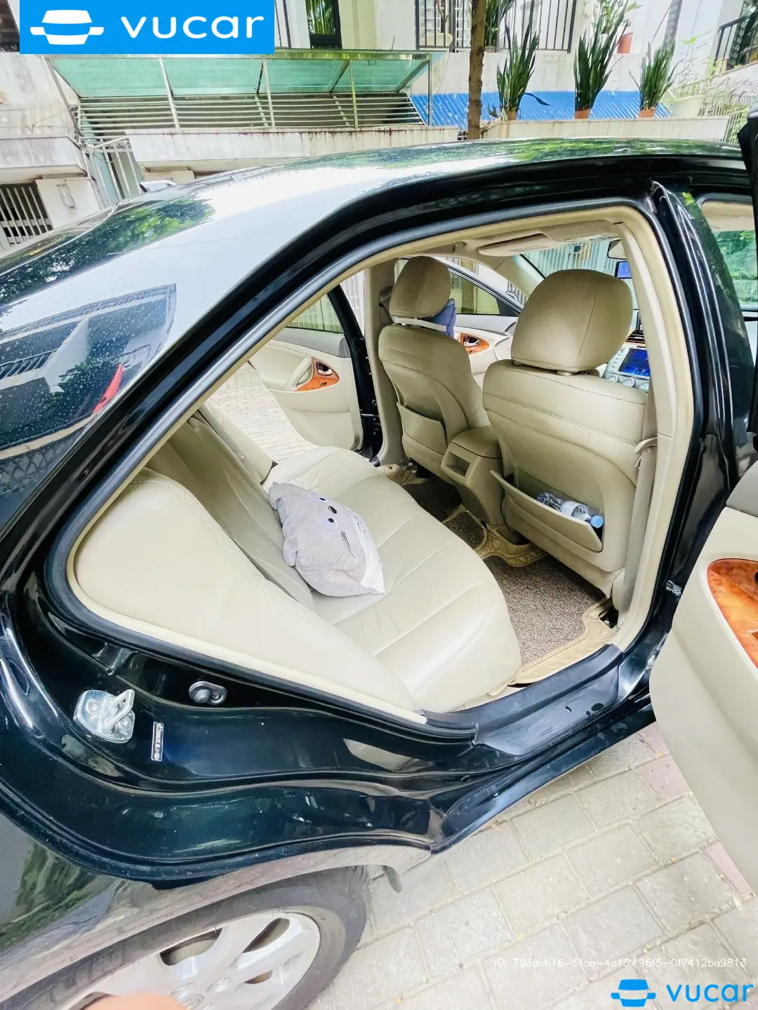 Toyota Camry LE 2.5 2010 - Nội thất 8