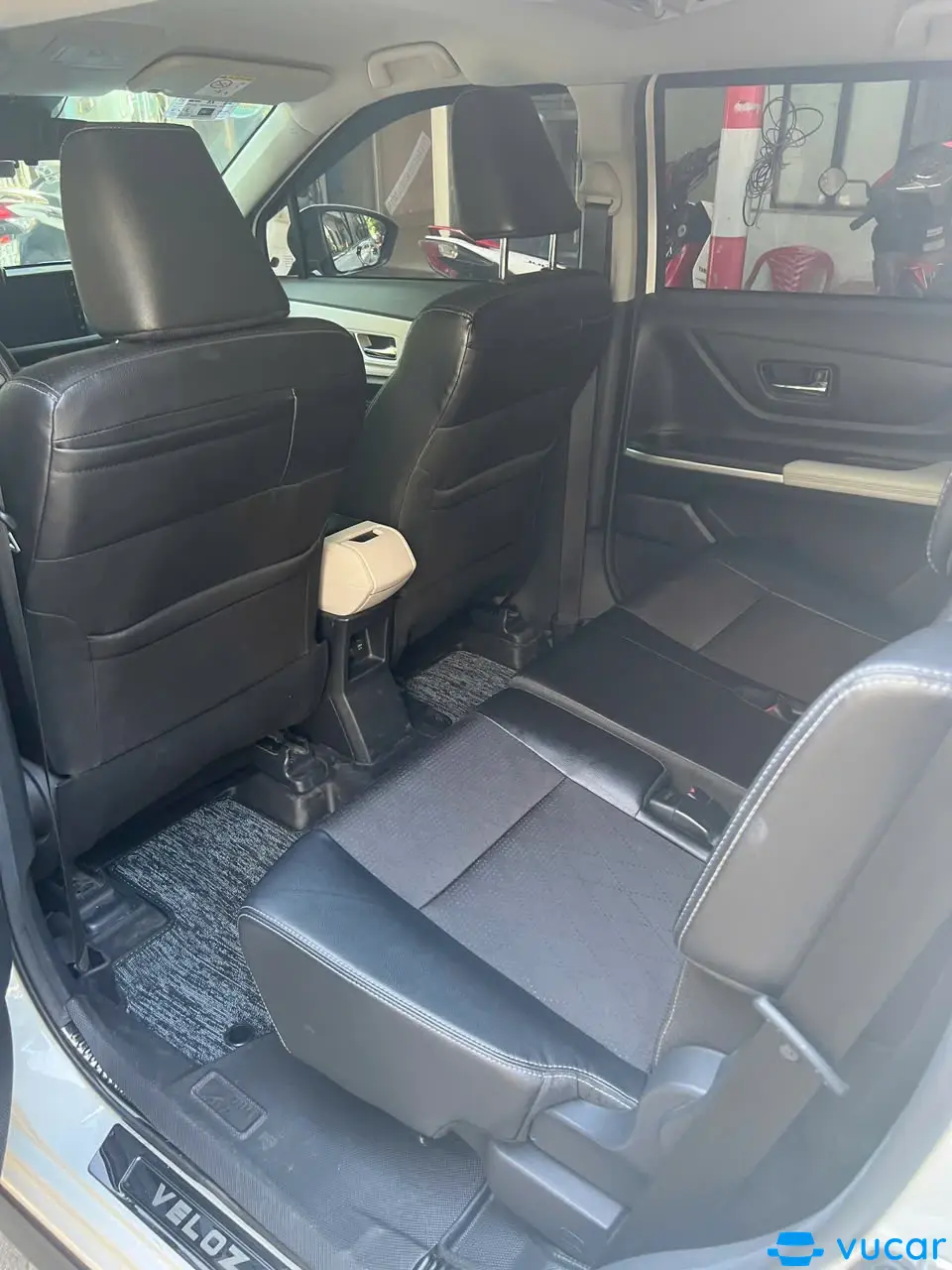 Toyota Veloz Cross Top 1.5 CVT 2025 - Nội thất 2