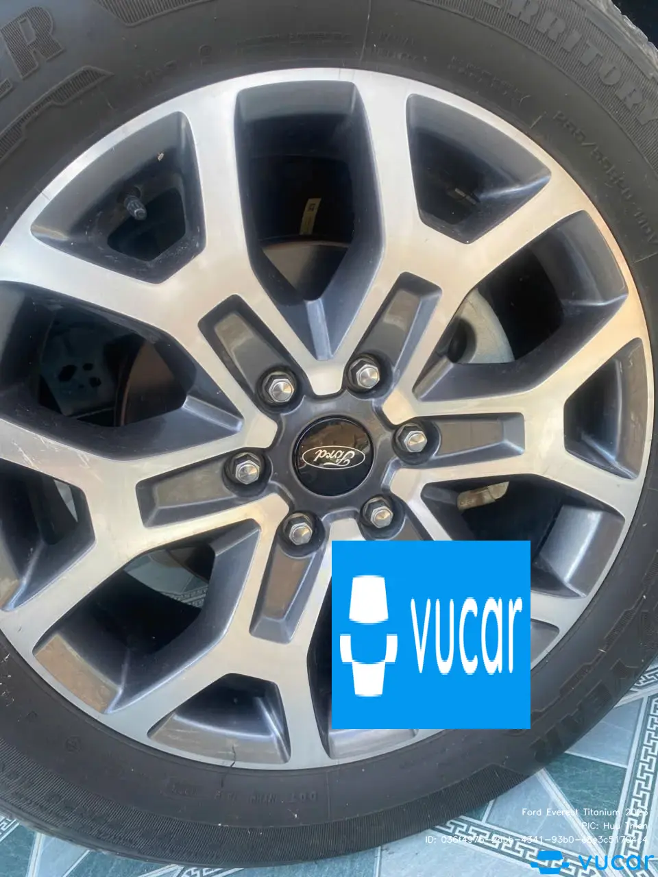 Ford Everest Titanium 2023 - Ngoại thất 1