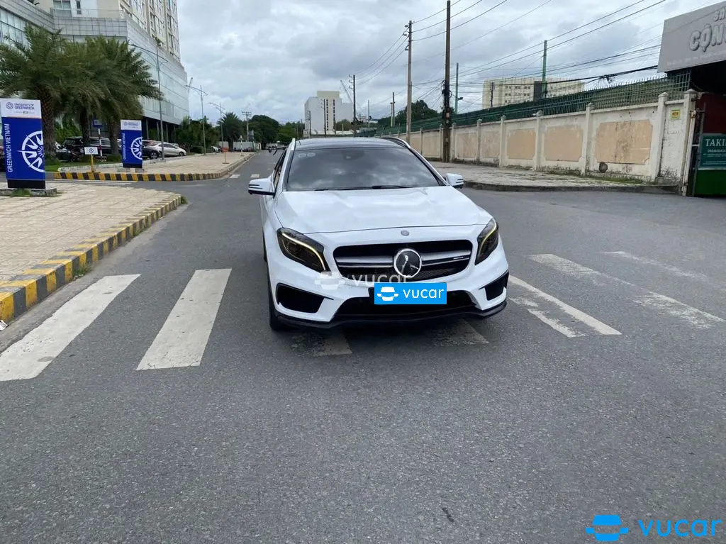 Ảnh xe Mercedes GLA 2015