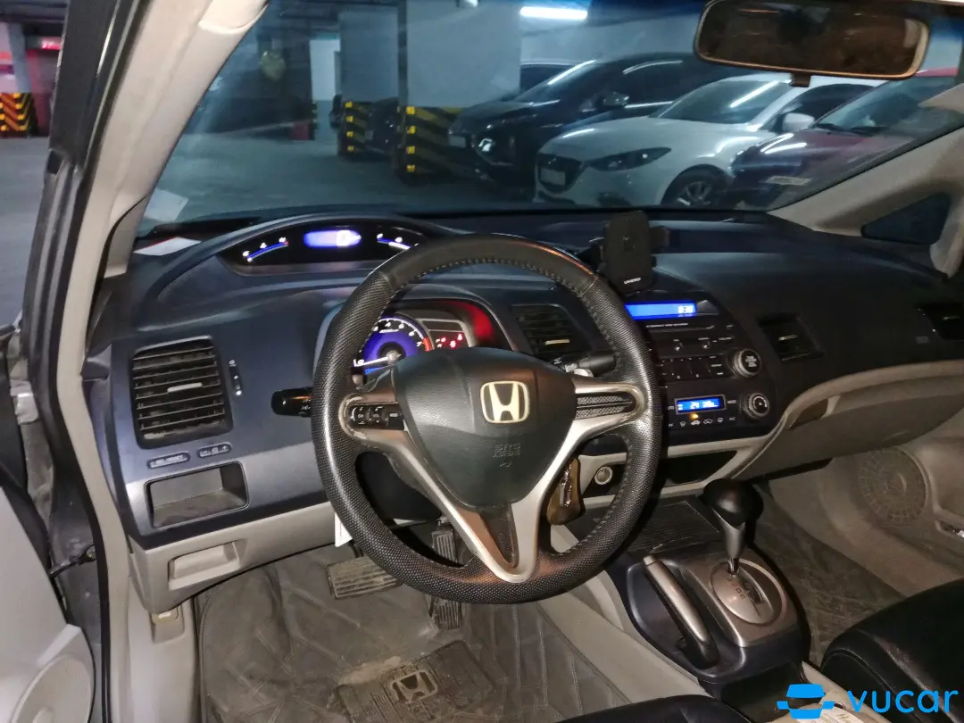 Honda Civic 2.0 AT 2008 - Nội thất 2
