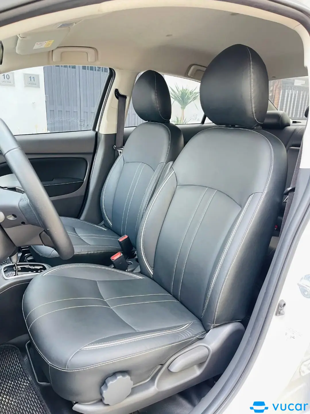 Mitsubishi Attrage Premium 1.2 CVT 2023 - Nội thất 5