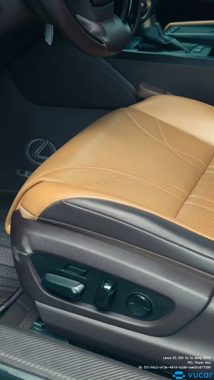Lexus ES 250 Số tự động 2019 - Nội thất 3
