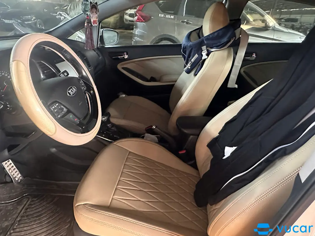 Kia Cerato 1.6 AT 2016 - Nội thất 3