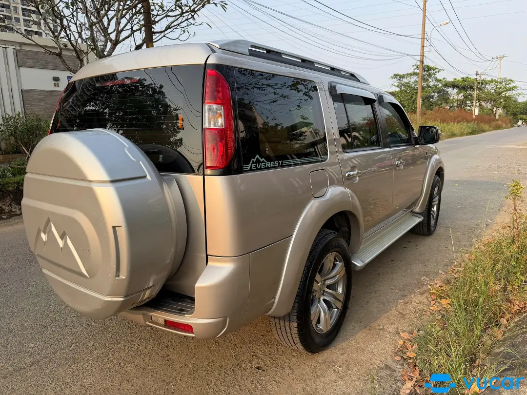Ford Everest 2.5L 4x2 MT 2011 - Ngoại thất 6