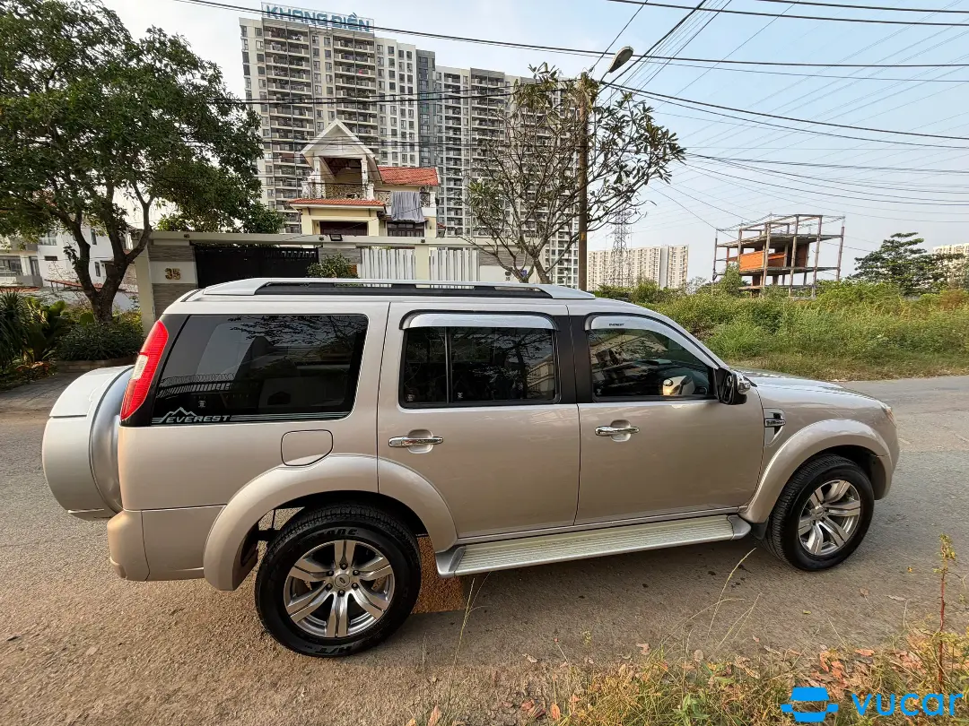 Ford Everest 2.5L 4x2 MT 2011 - Ngoại thất 7