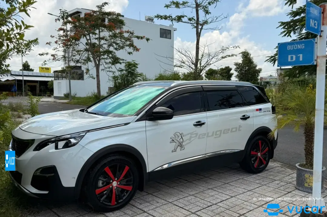 Peugeot 2018 - Ngoại thất 8