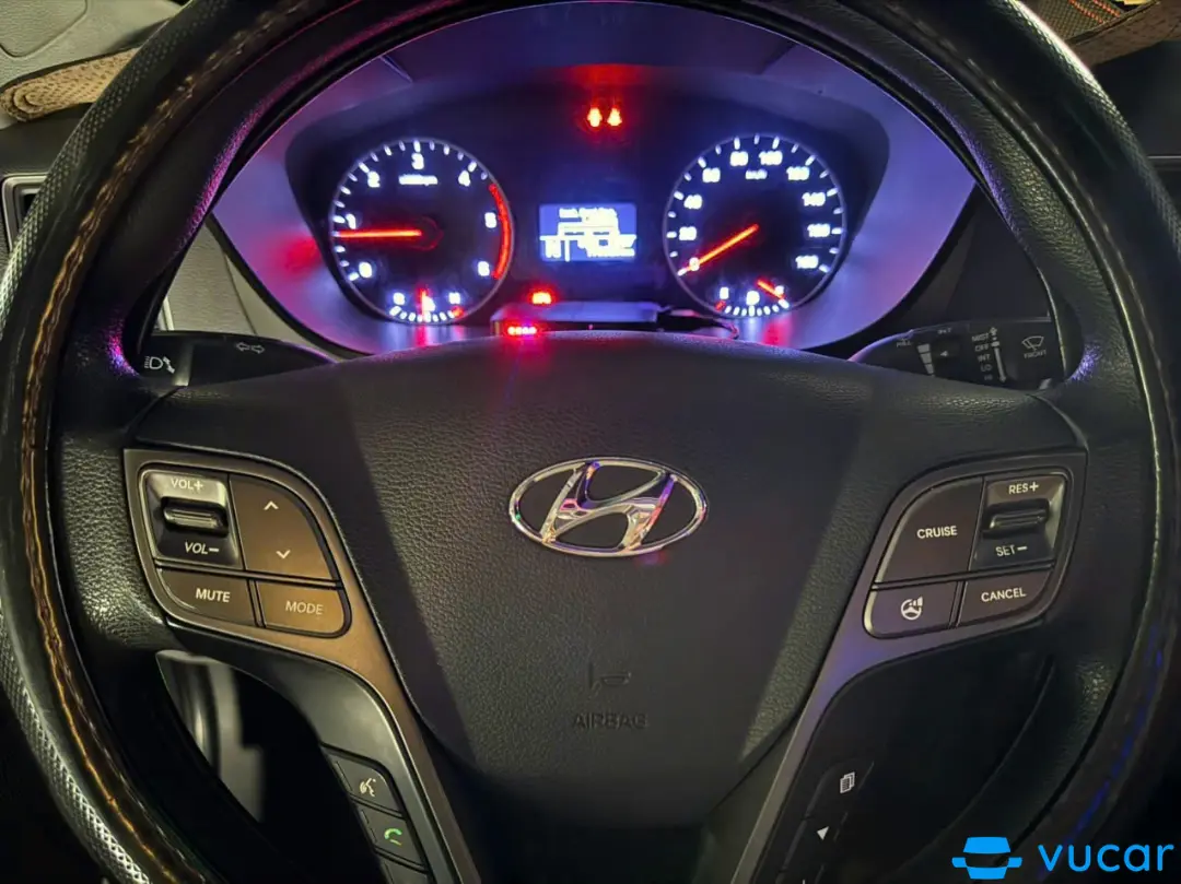 Hyundai Solati Limousine 2.5 MT 2019 - Nội thất 5