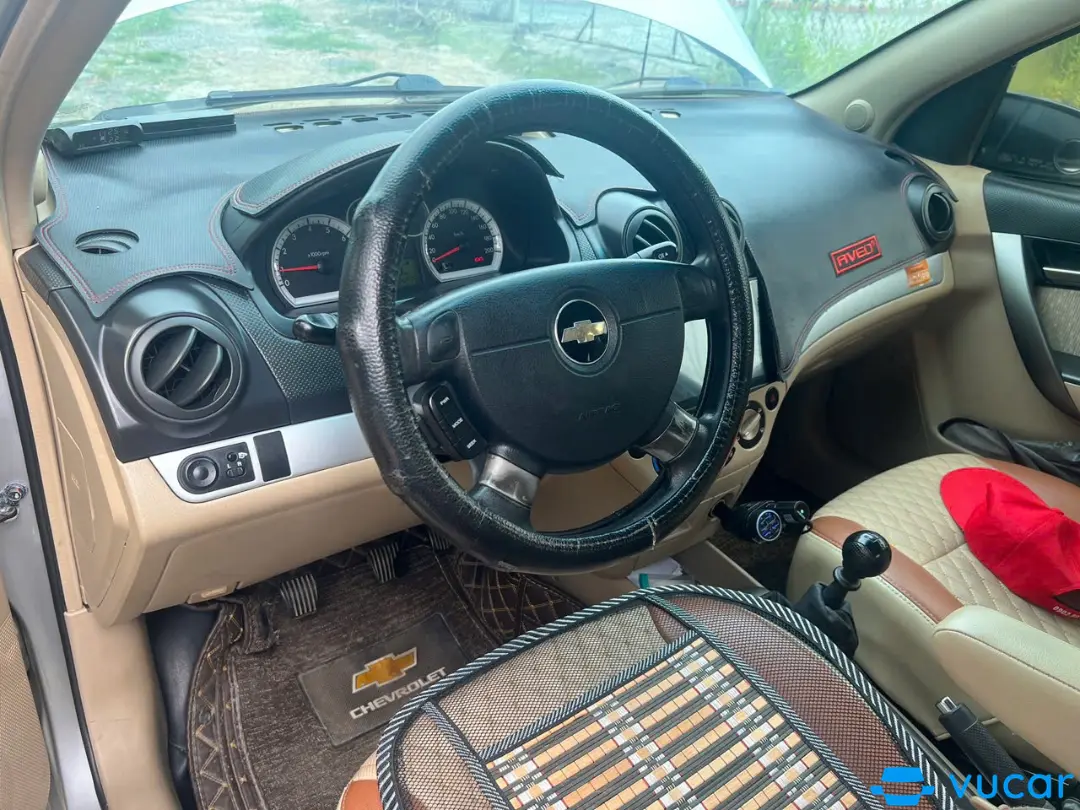 Chevrolet Aveo LT 1.4 MT 2018 - Nội thất 1