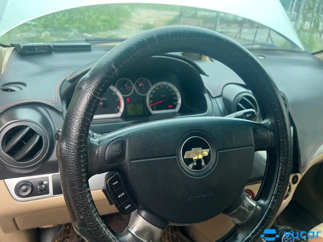 Chevrolet Aveo LT 1.4 MT 2018 - Nội thất 2