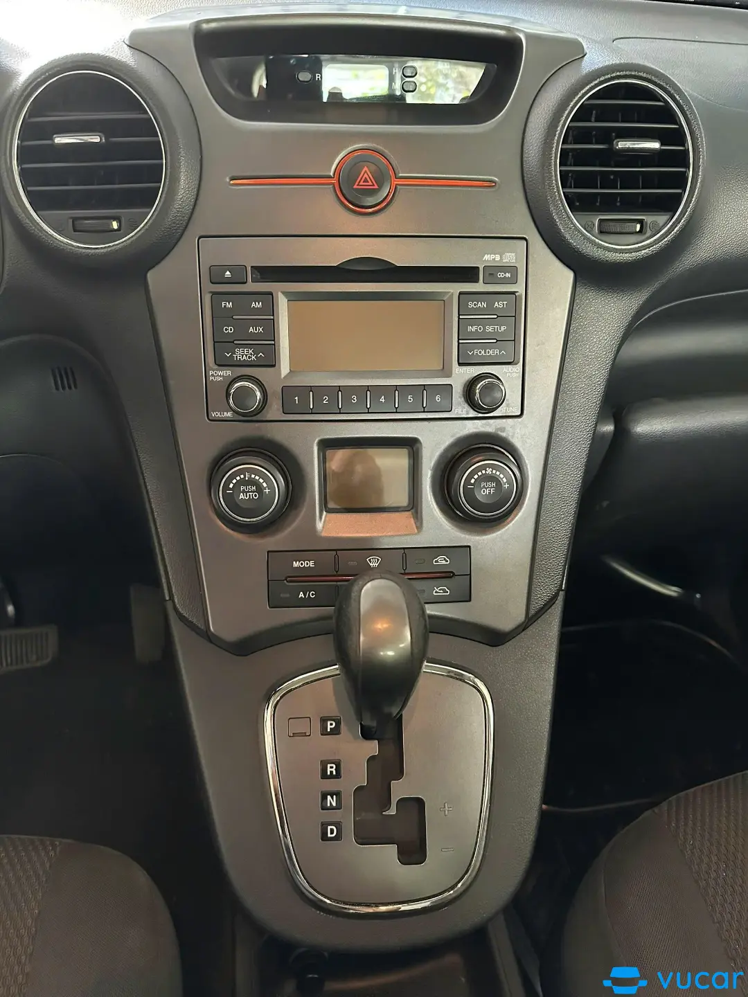 Kia Carens SXAT 2011 - Nội thất 1