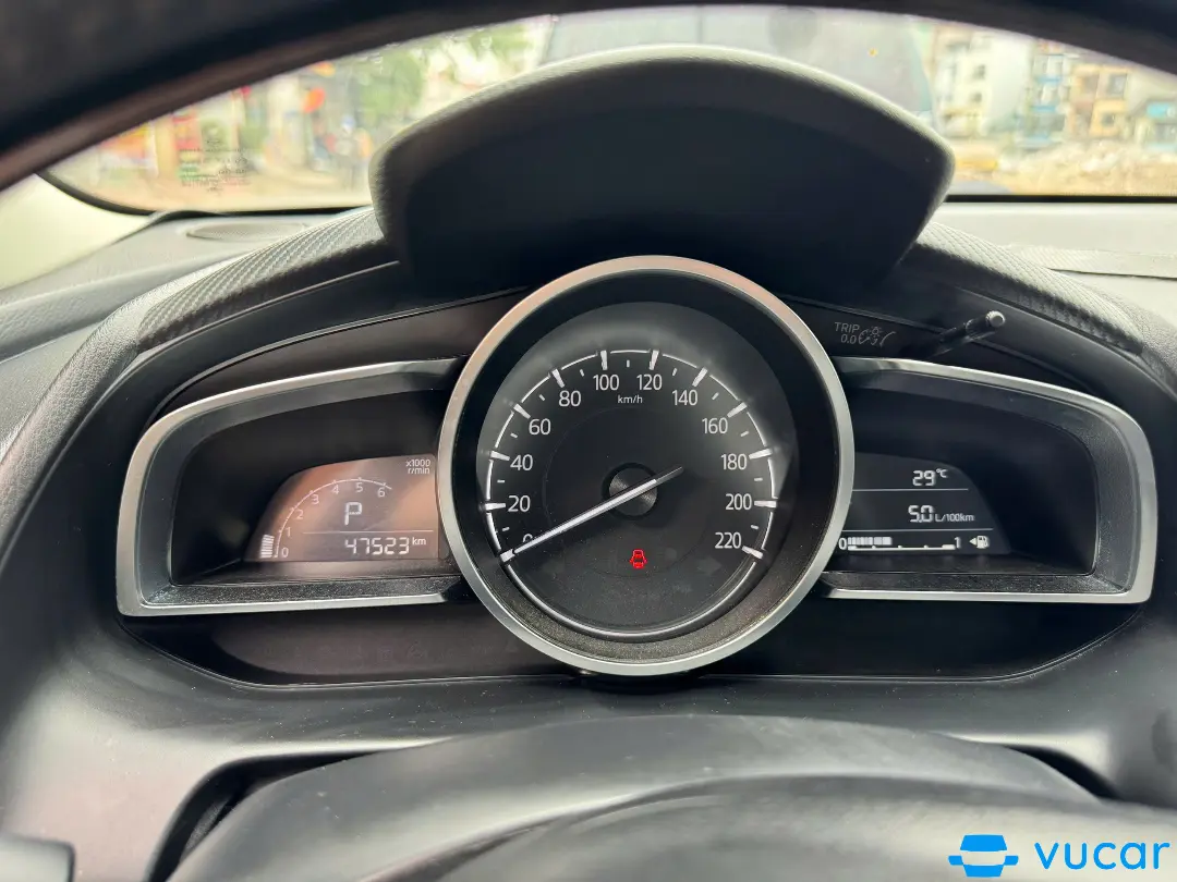 Mazda 2 Luxury 2020 - Nội thất 2
