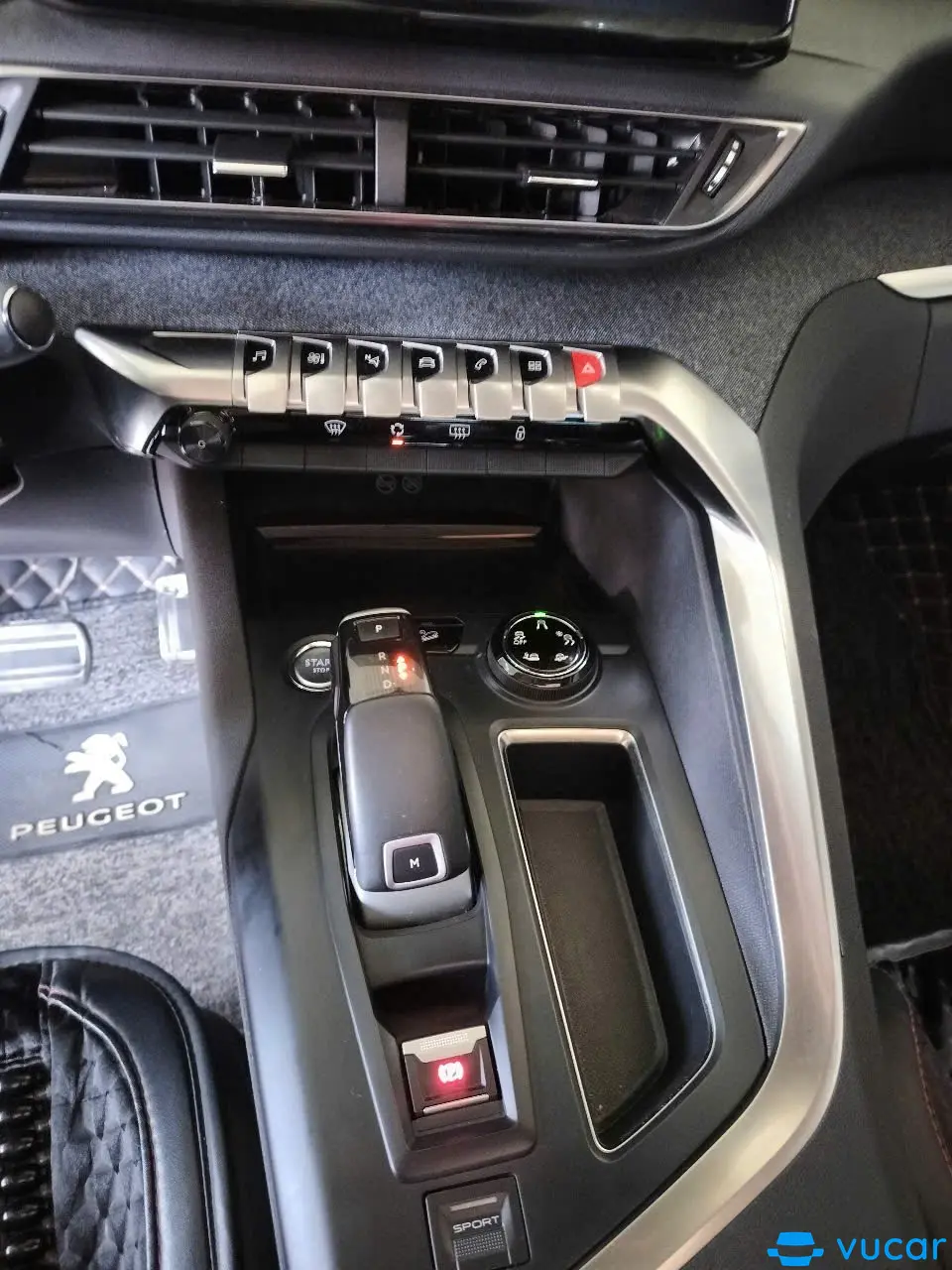 Peugeot 5008 2021 - Nội thất 5