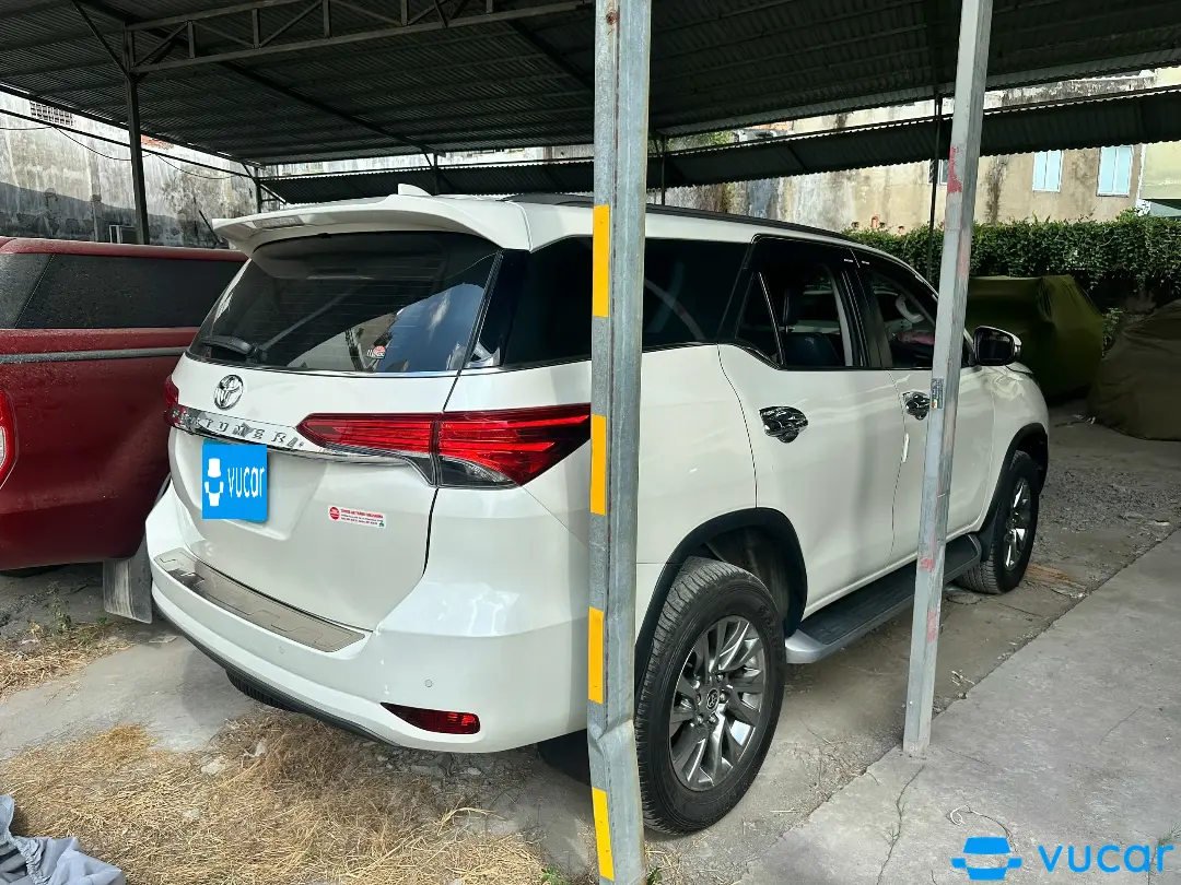 Toyota Fortuner 2.7V 4x2 AT 2021 - Ngoại thất 6