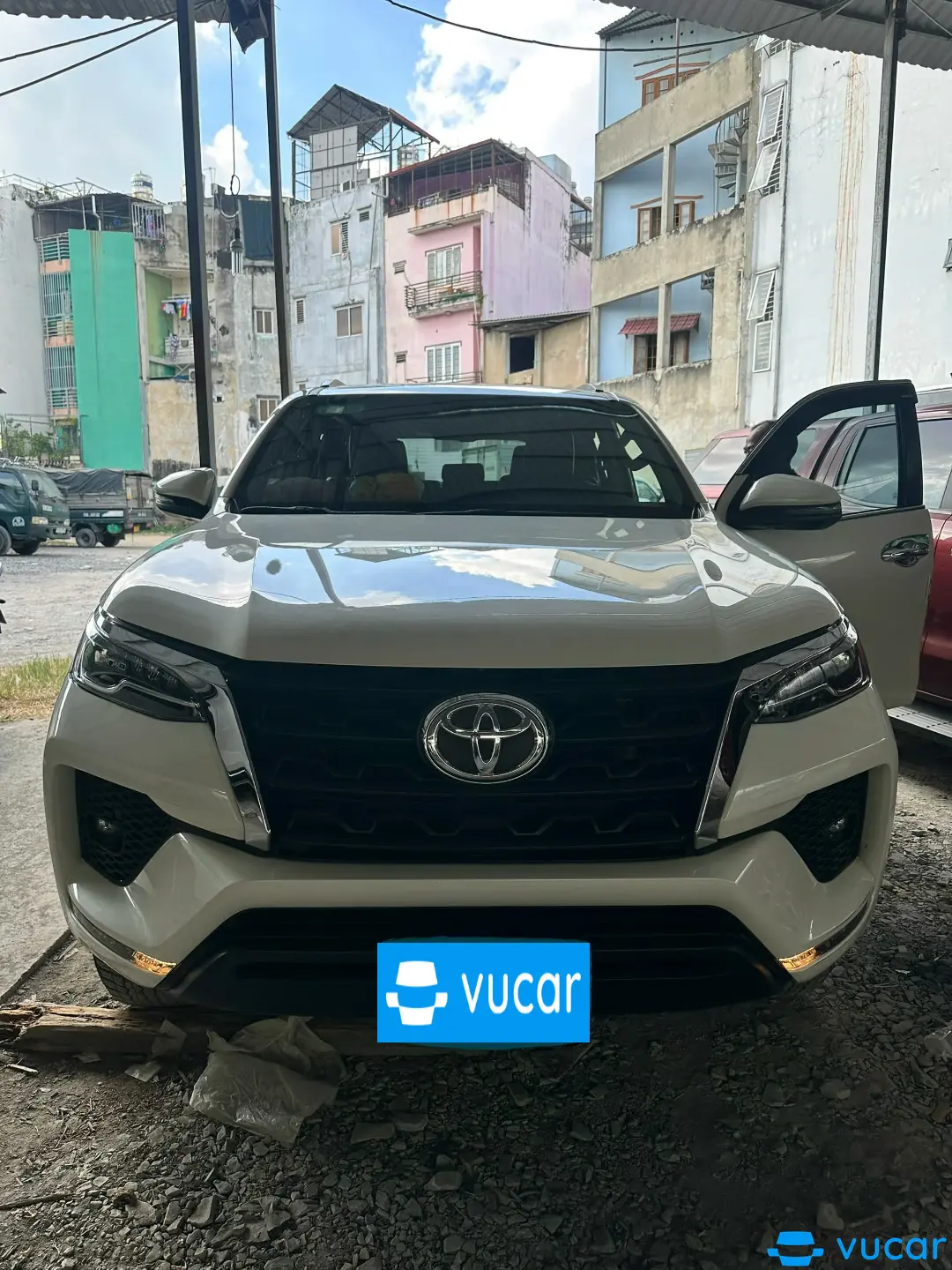 Toyota Fortuner 2.7V 4x2 AT 2021 - Ngoại thất 4