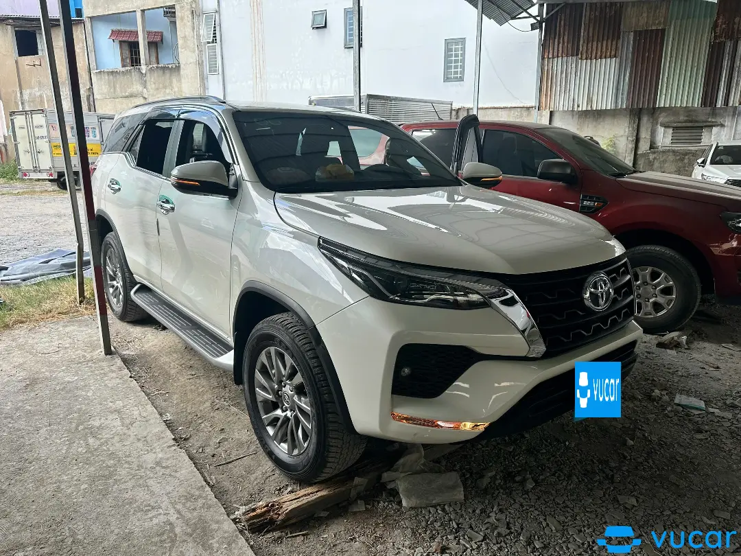 Toyota Fortuner 2.7V 4x2 AT 2021 - Ngoại thất 5