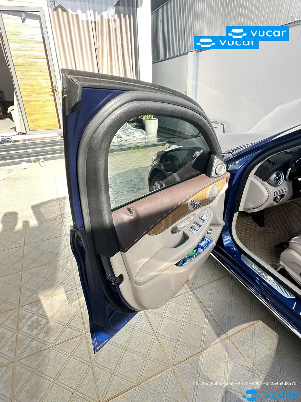 Mercedes C250 Exclusive 2017 - Ngoại thất 2