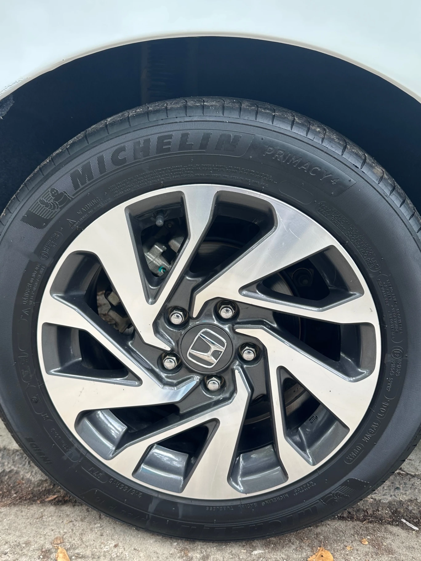 Honda Civic 1.8 E 2019 - Ngoại thất 5