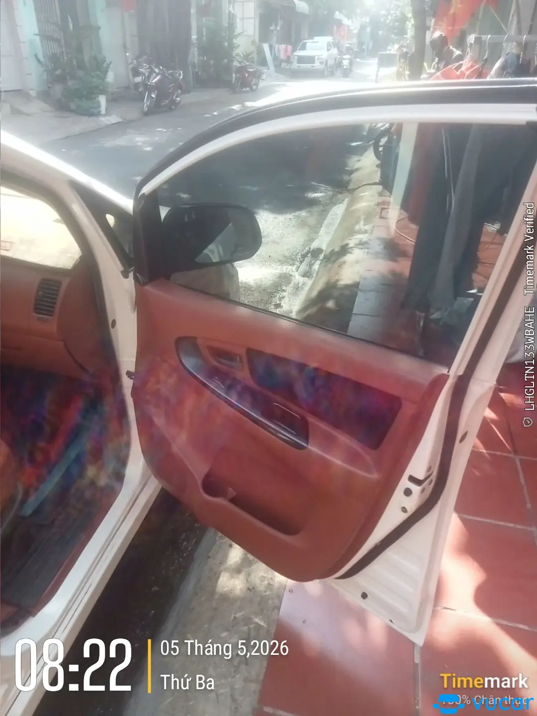 Toyota Innova J 2.0 MT 2015 - Nội thất 2