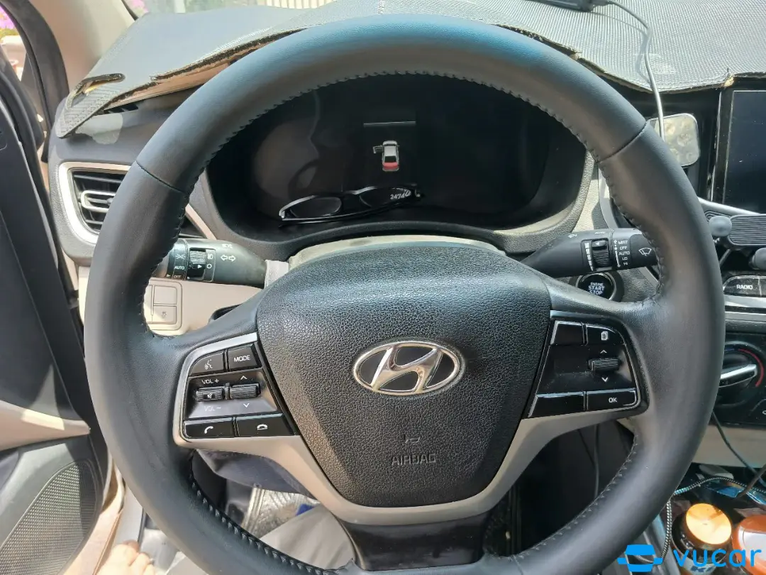Hyundai Accent 1.4 AT 2021 - Nội thất 4