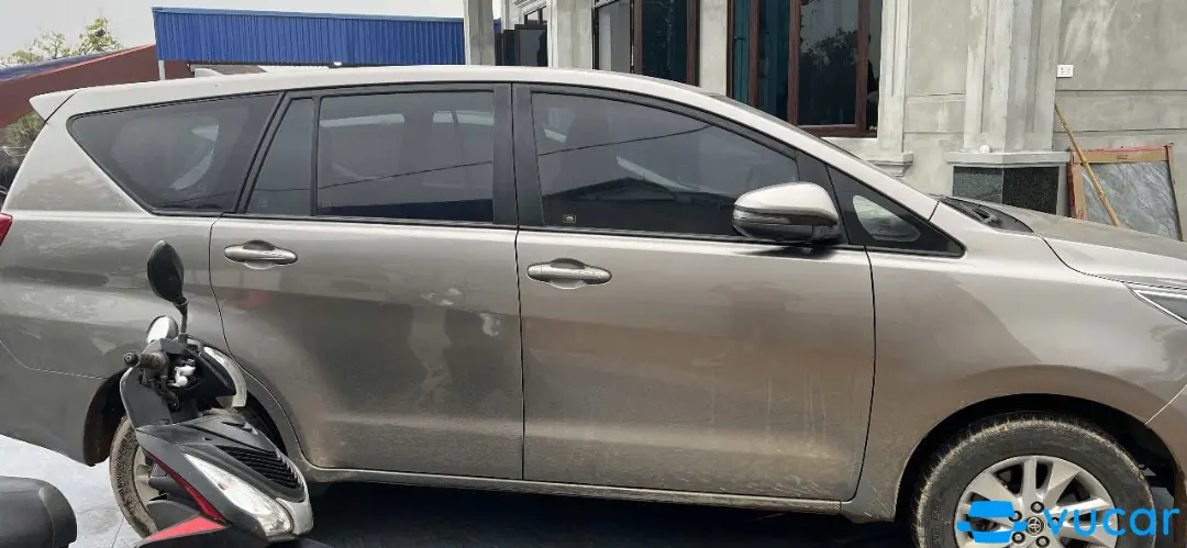 Toyota innova 2.0 G 2019 - Ngoại thất 3