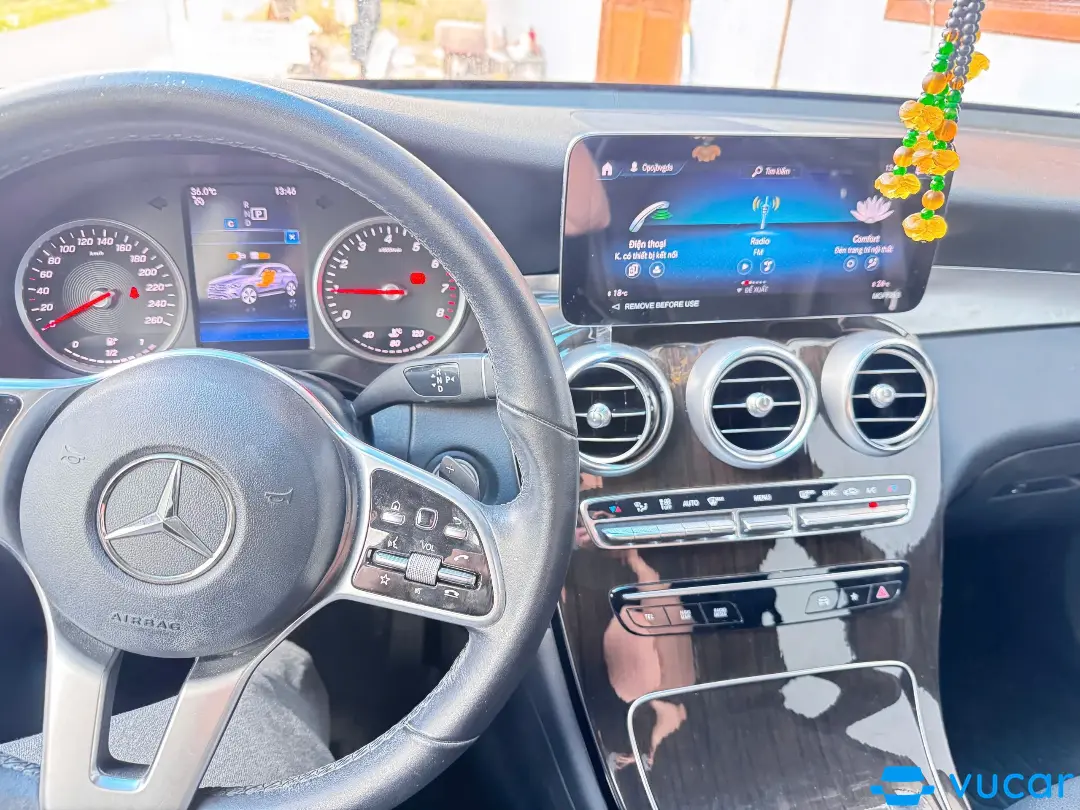 Mercedes GLC 200 2020 - Nội thất 3