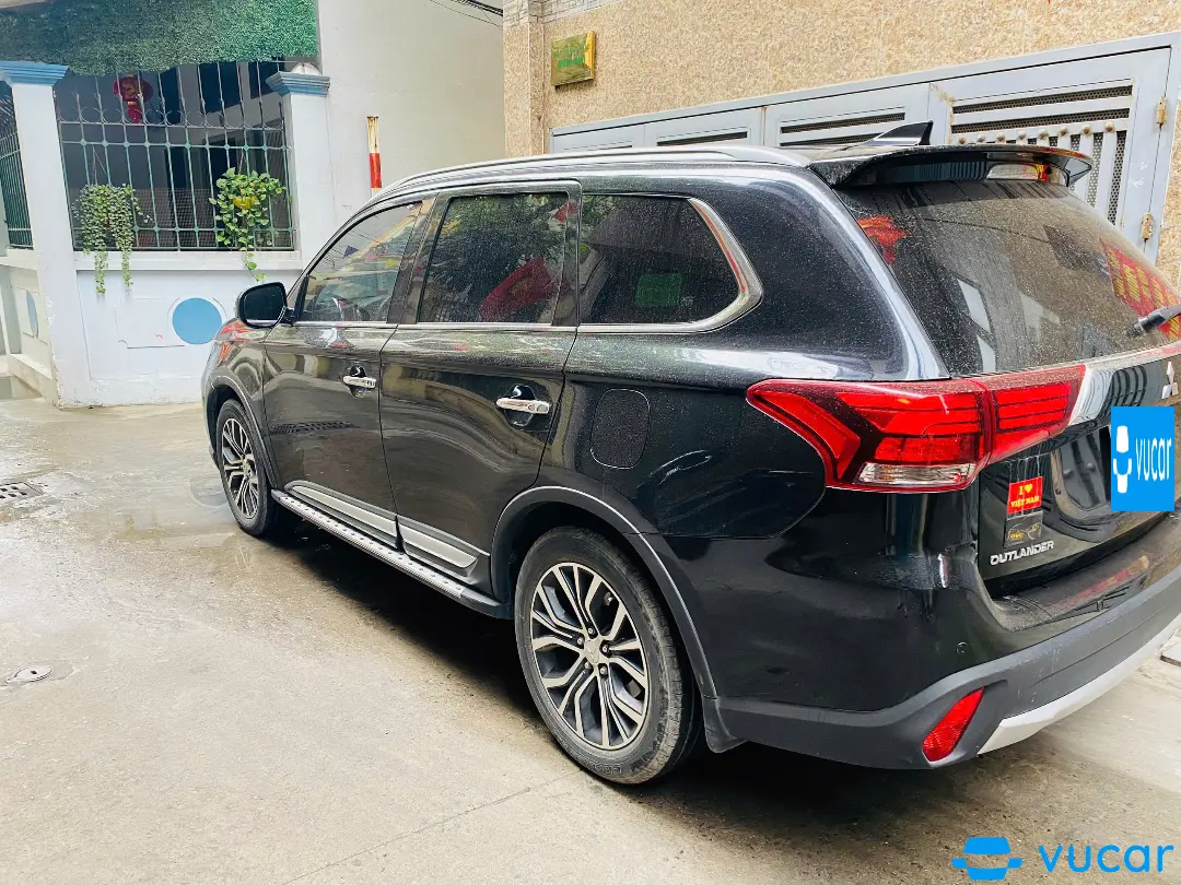 Mitsubishi Outlander 2.0 CVT Premium 2019 - Ngoại thất 4