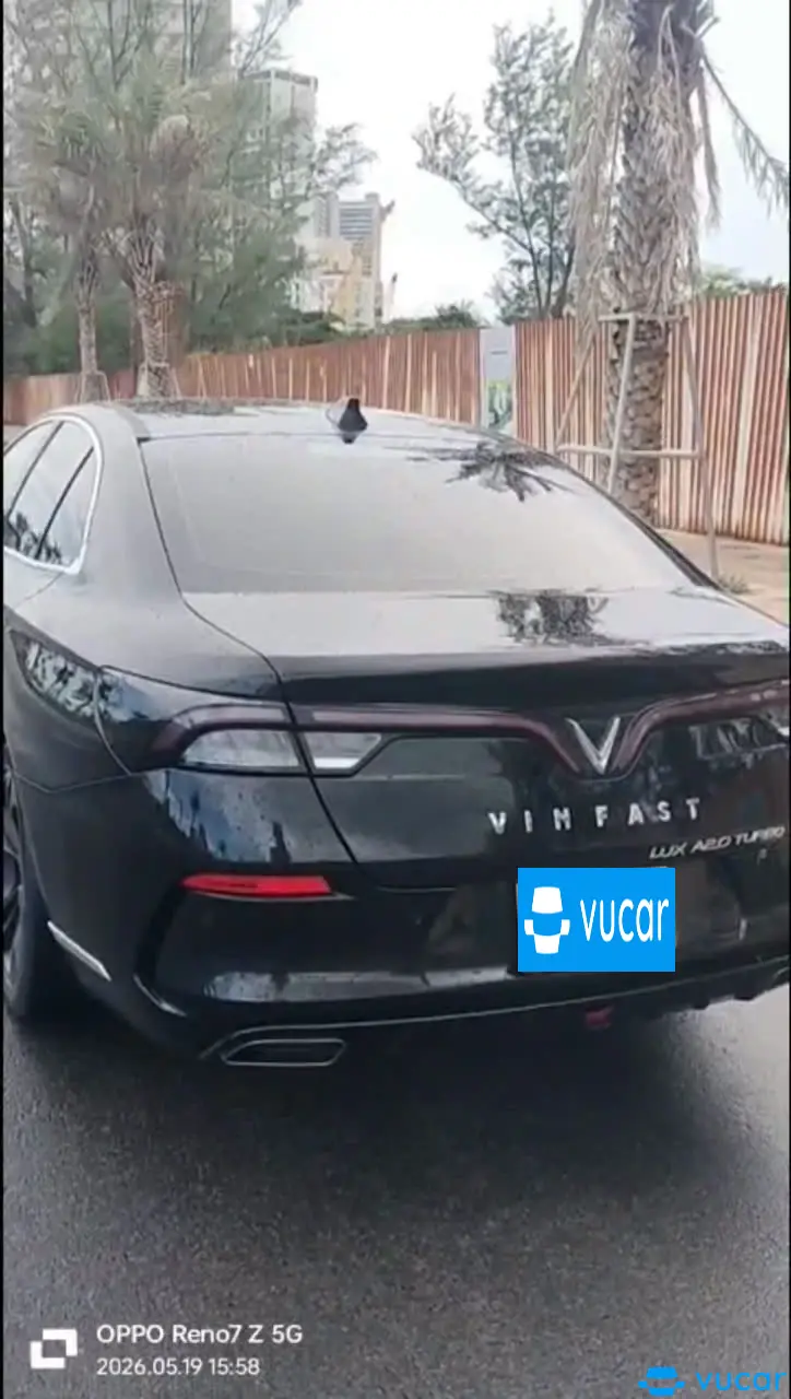 Vinfast Lux a 2.0 Base 2022 - Ngoại thất 2