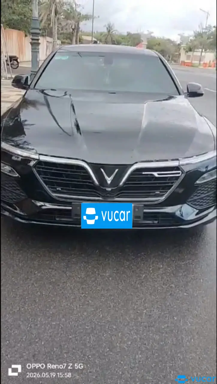 Vinfast Lux a 2.0 Base 2022 - Ngoại thất 1