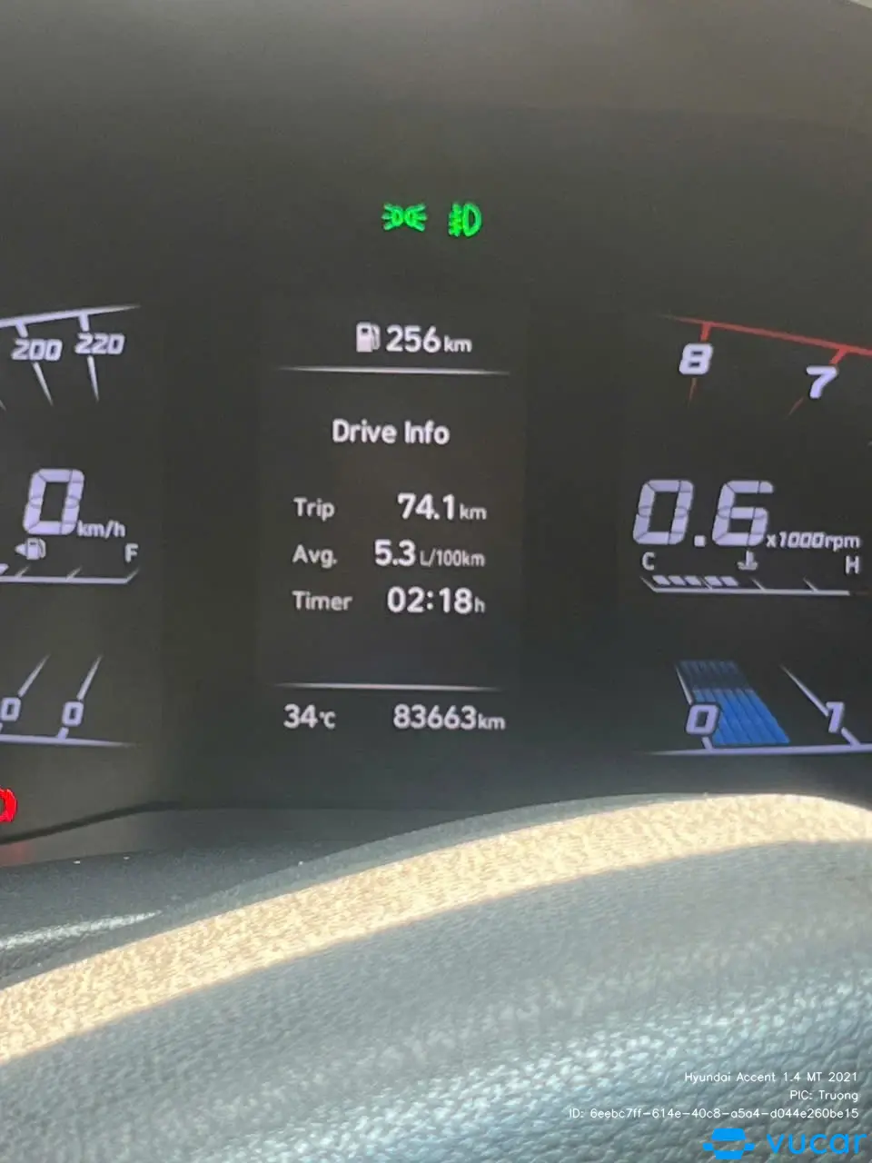 Hyundai Accent 1.4 MT 2021 - Nội thất 3