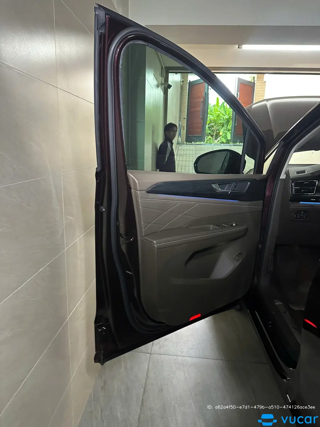 Volkswagen Viloran Luxury 2024 - Ngoại thất 10