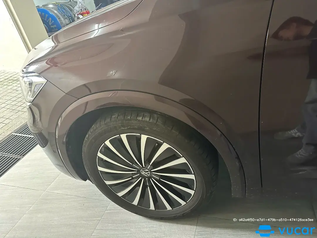 Volkswagen Viloran Luxury 2024 - Ngoại thất 9