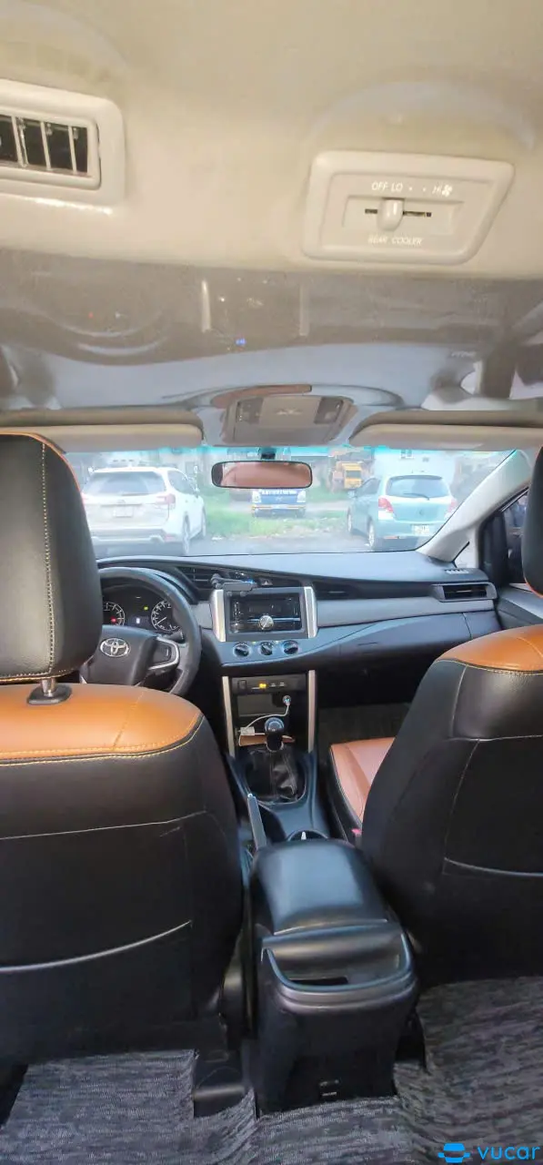 Toyota Innova 2.0E 2017 - Nội thất 4