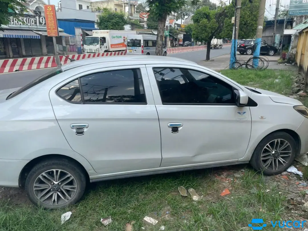 Mitsubishi attrage 2024