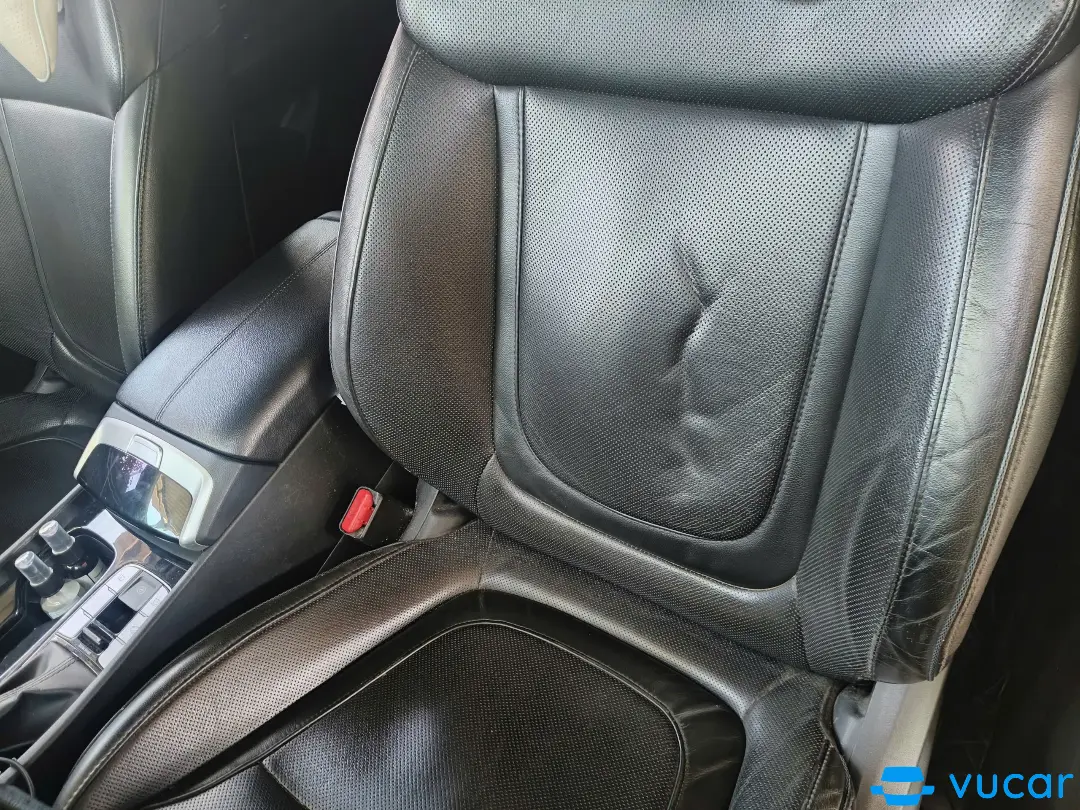Hyundai Tucson 2.0 AT Tiêu chuẩn 2022 - Nội thất 3