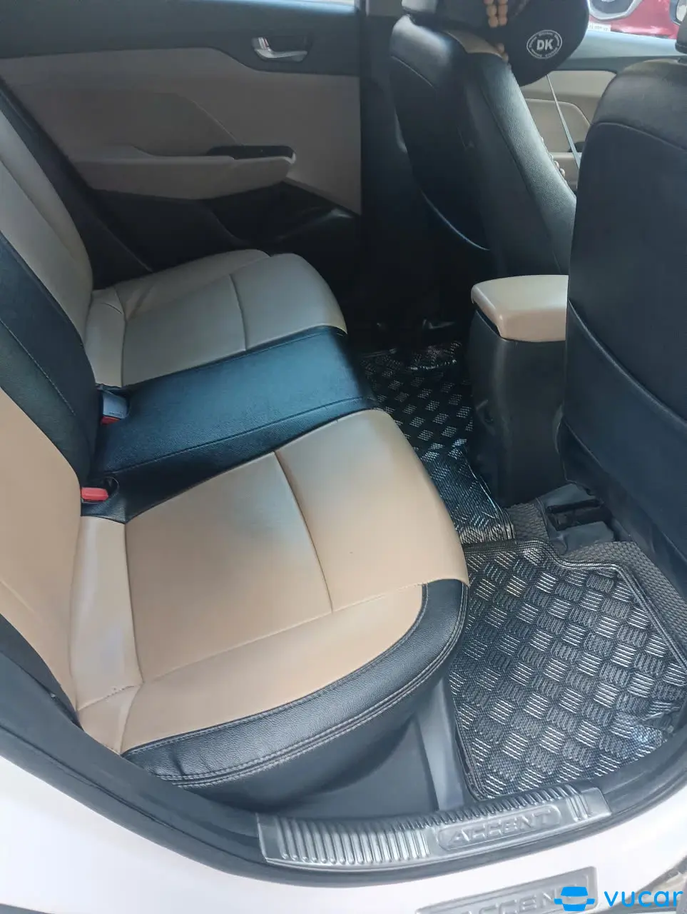 Hyundai Accent 1.4 MT 2018 - Nội thất 2