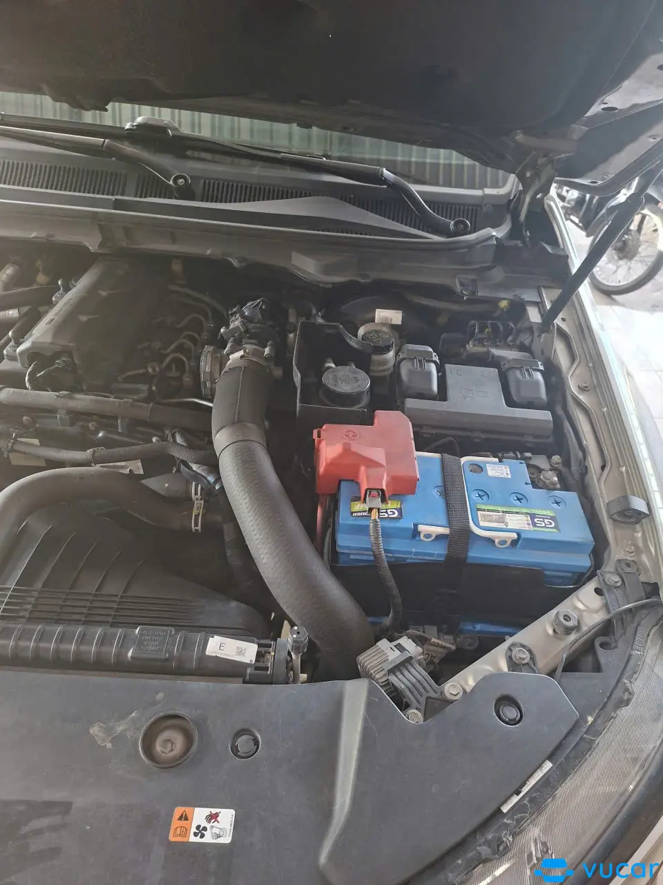 Ford Ranger 2019 - Khoang động cơ 2