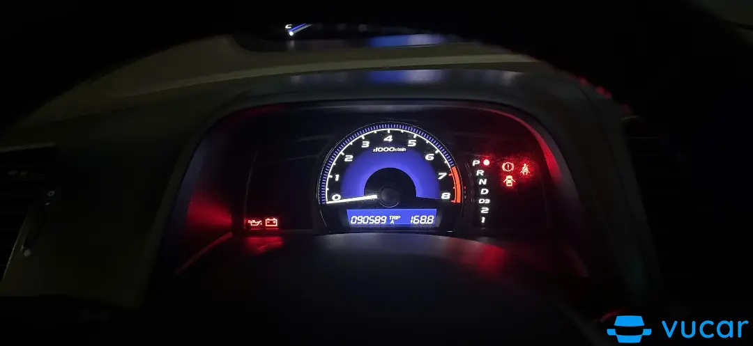 Honda Civic 1.8 AT 2010 - Nội thất 3