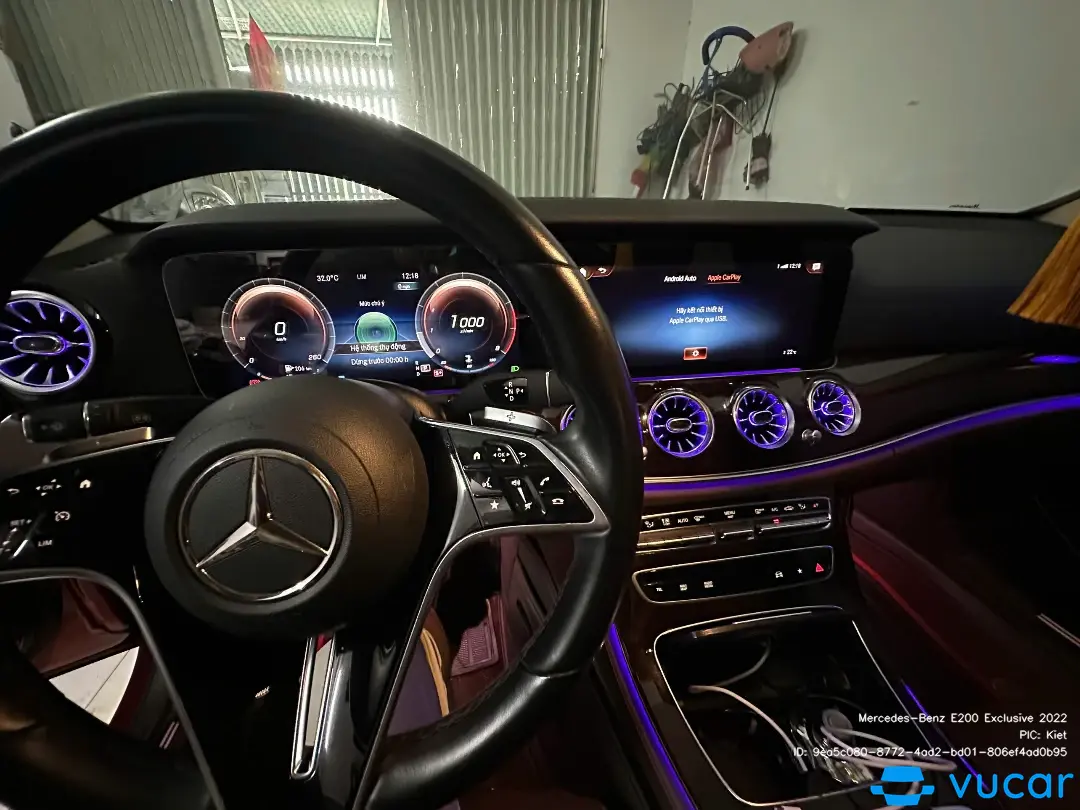 Mercedes-Benz E200 Exclusive 2022 - Nội thất 5