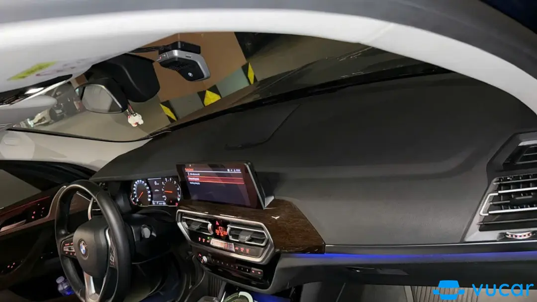 BMW X3 sDrive20i 2023 - Nội thất 1