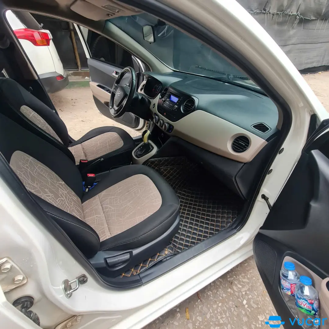 Hyundai I10 Grand 1.0 AT 2015 - Nội thất 2