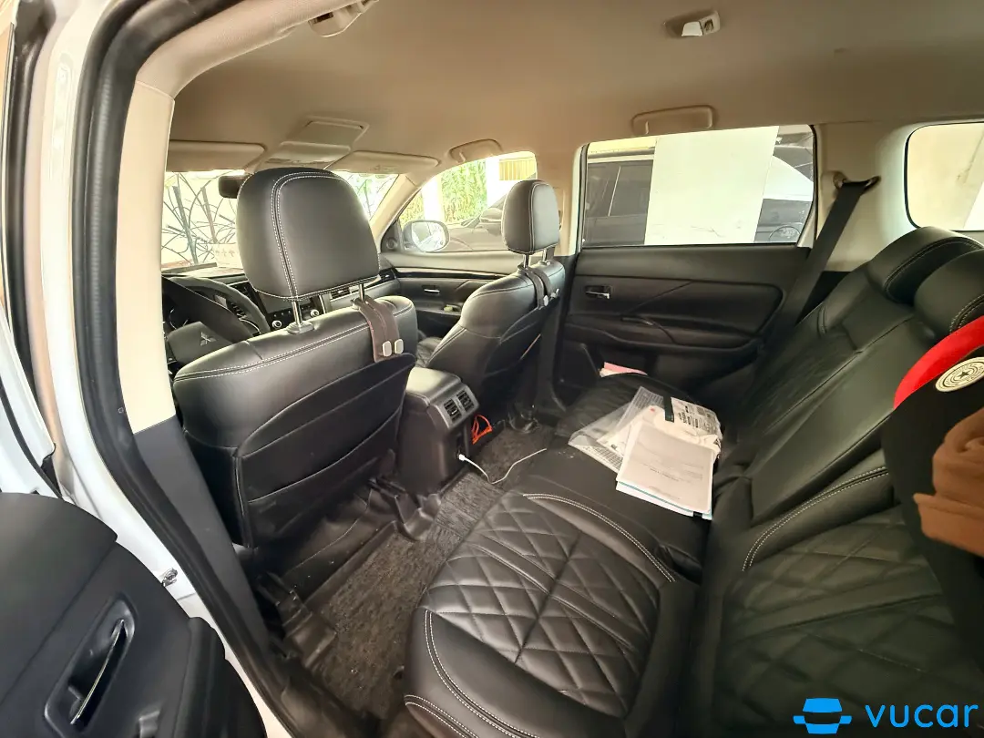 Mitsubishi Outlander 2.0 CVT 2022 - Nội thất 3
